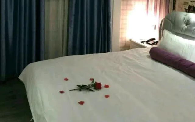 Weike Boutique Theme Hotel (Lianyungang Pedestrian Street Suning Square) – Guest Rooms – Lianyungang