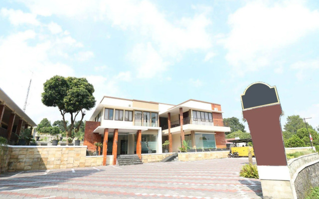 NIDA Rooms Tugu Railway Station