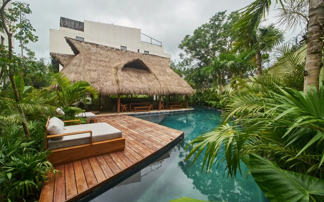 Luxury 3 Bedroom Retreat & Private Pool in Aldea Zama