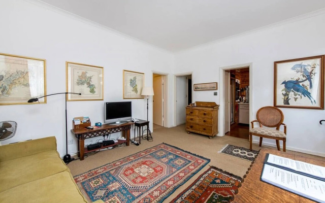 Traditional 1 Bed in Chelsea Near Harrods