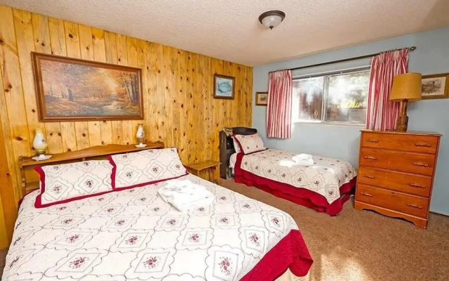 948 Merced Avenue 3 Bedroom Home by RedAwning