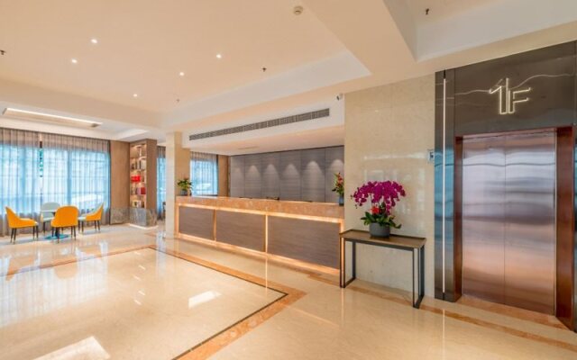 Rezen Select - Ningbo Railway Station, Tianyi Square