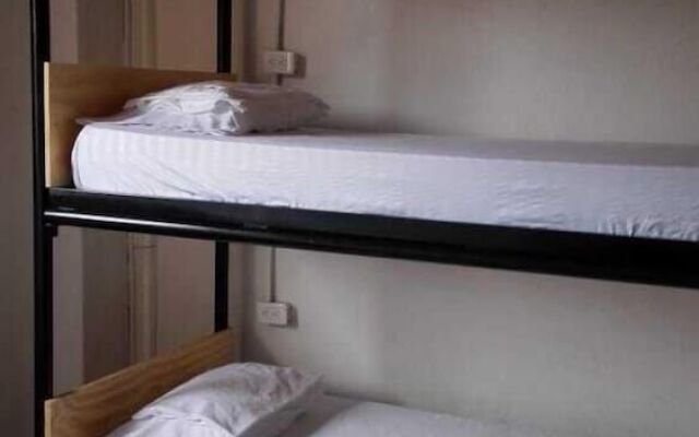 Real Hostel