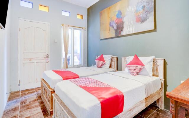 OYO 90363 Nira Guest House Sanur Bali