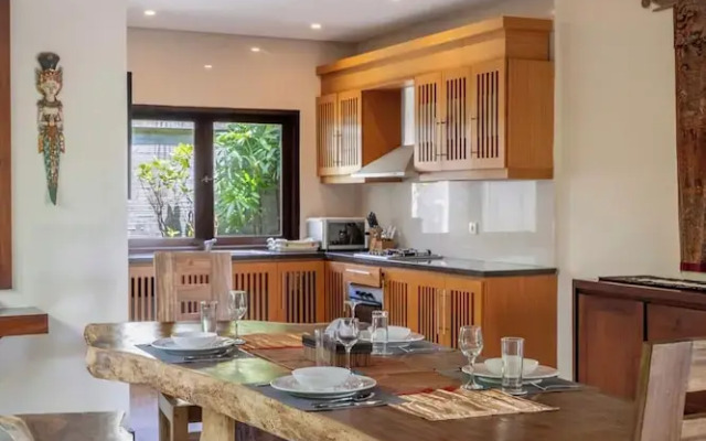 Senang Villa by Betterplace