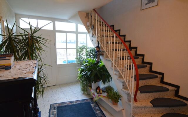 Cozy Apartment in Neumagen-Dhron near Lake Mosel with Garden