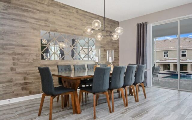 Jewel on Budget Accommodate 20 People