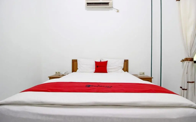 RedDoorz near XT Square Yogyakarta