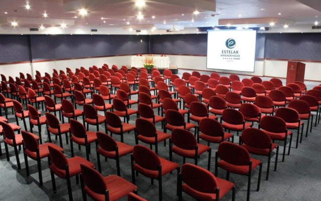 Отель Windsor House Inn By Geh Suites