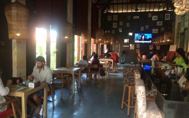 Casa Narrow Villa - Rote