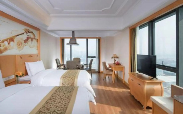 Vienna International Hotel (Jinxia Bonded Store, Xiangjiang North Road, Changsha)