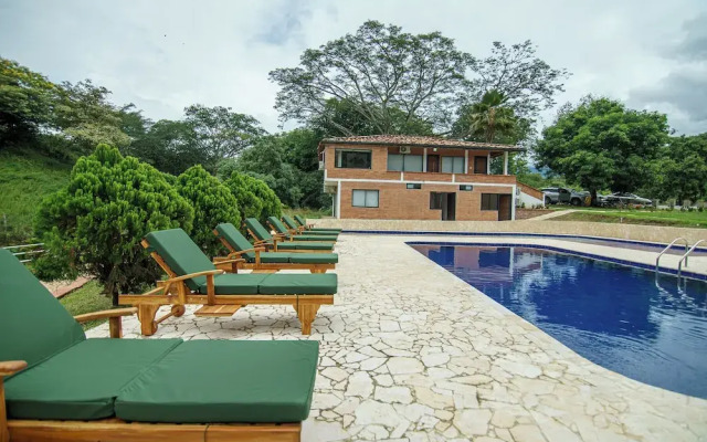 Tres Lagos Finca Hotel