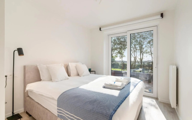 The Waves-Luxurious 3bedroom app w big terrace & garage