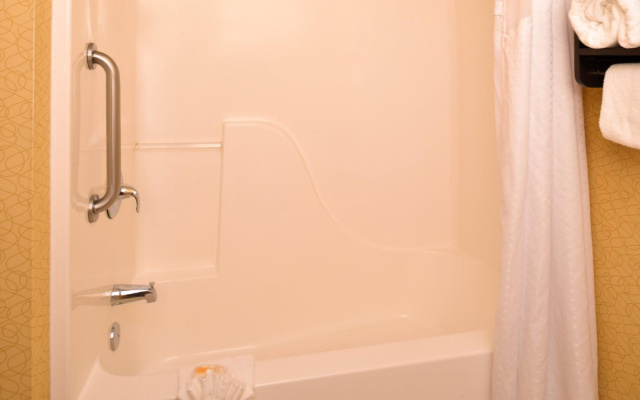 Holiday Inn Poplar Bluff by IHG