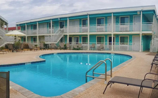 Отель Spanish Trail Inn