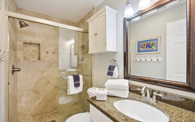 Sandpiper Cove 1125 1 Bedroom Condo by RedAwning