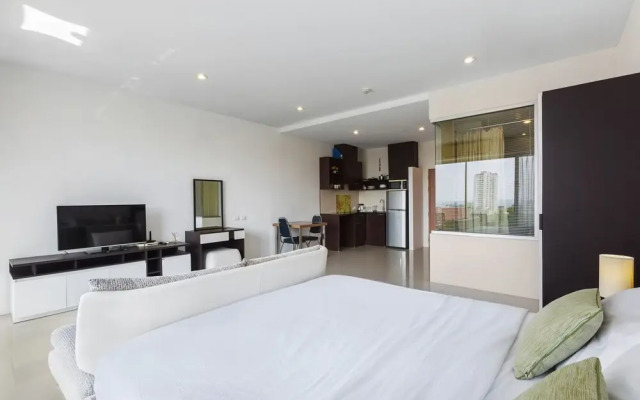 Studio in Chic Condo in Karon A510