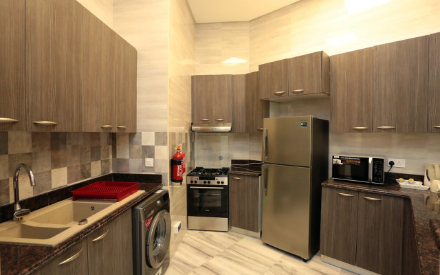 Spacious Marbella 2BR With Scenic Views