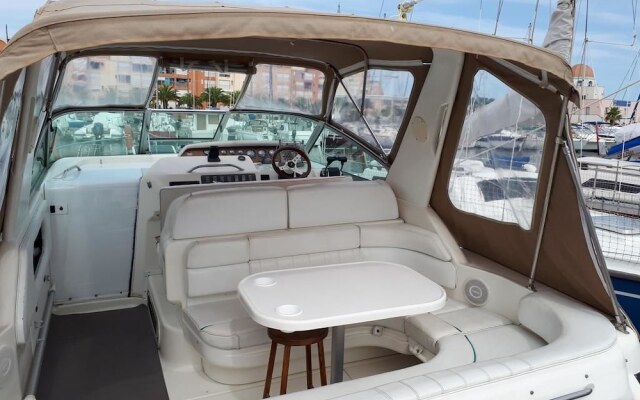 Boat Vedette Arlequin