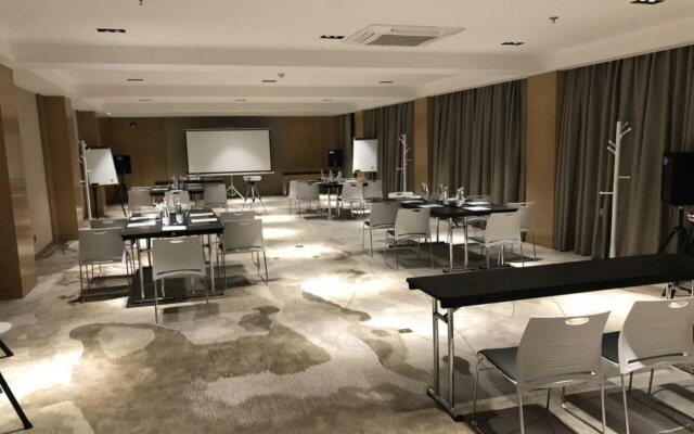 Fairfield by Marriott Shanghai Jingan