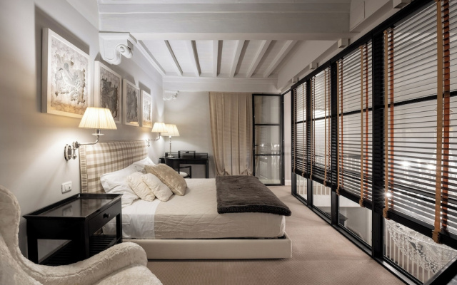 Acciaiuoli Luxury Suite by MMega