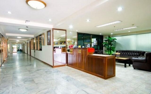 Yamadaya Apartment