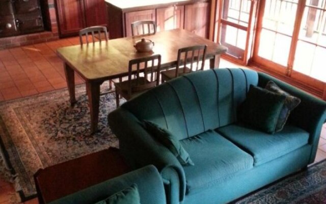 Redgum Hill Country Retreat