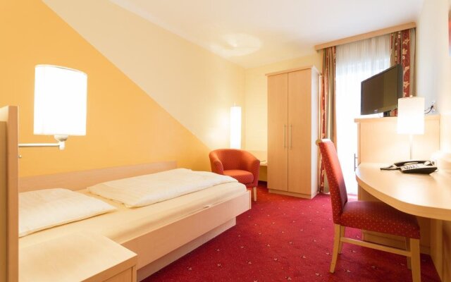 Hotel-Restaurant „Roter Hahn“
