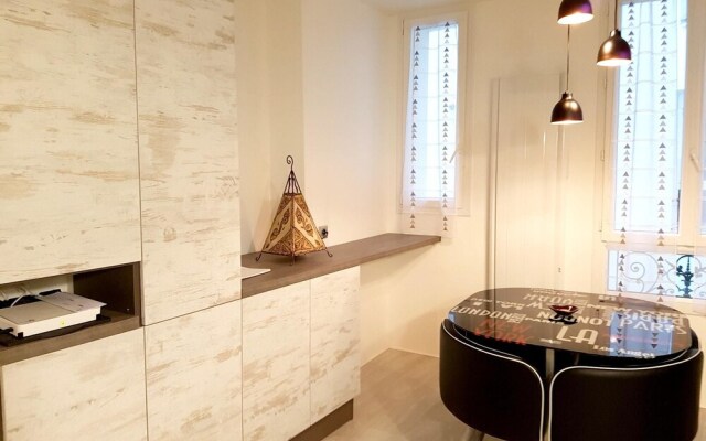 Apartment With one Bedroom in Paris, With Wifi