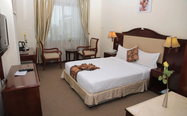 Debredamo Hotel