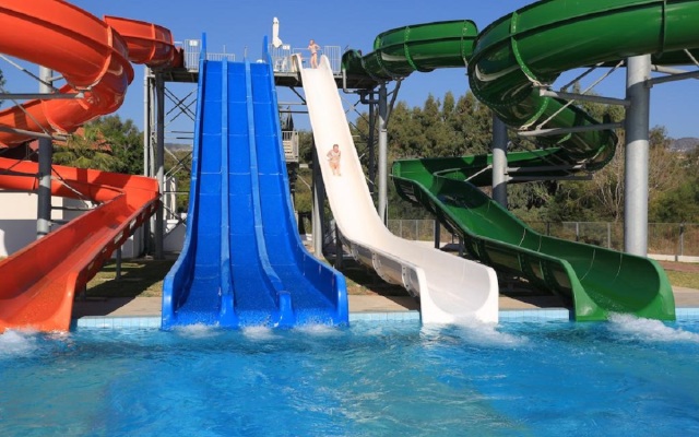 Kapetanios Aqua Resort