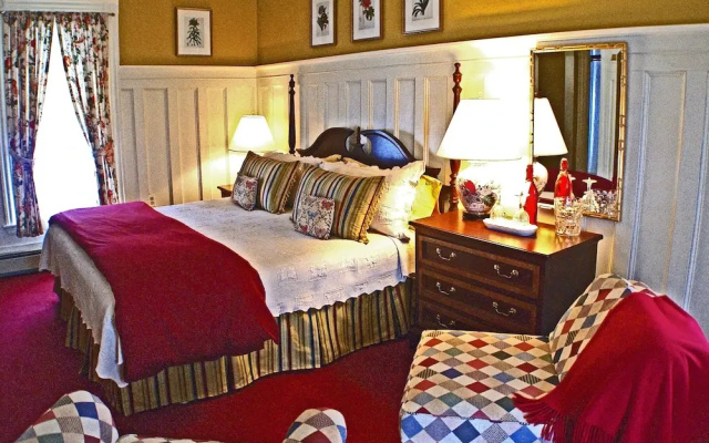Greenville Inn at Moosehead Lake - фото 4
