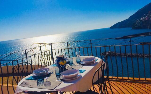 Rooftop flat in Amalfi