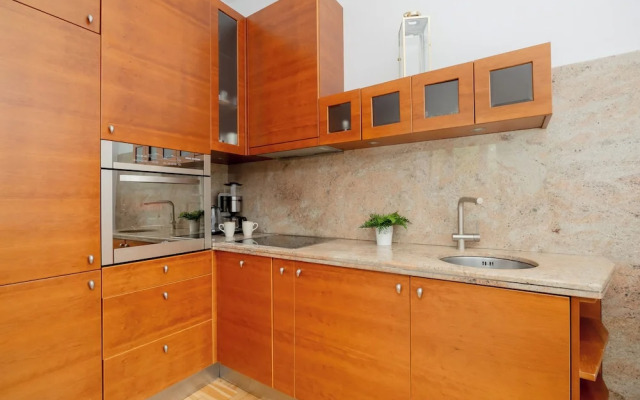 Apartment Filtry With Parking by Renters