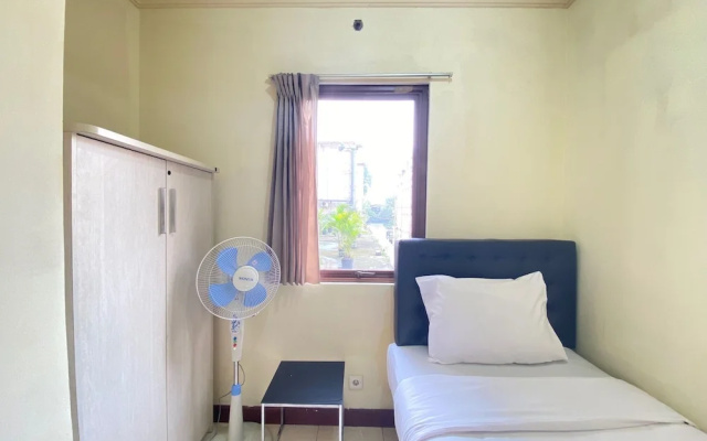 Simply 2BR at Majesty Apartment