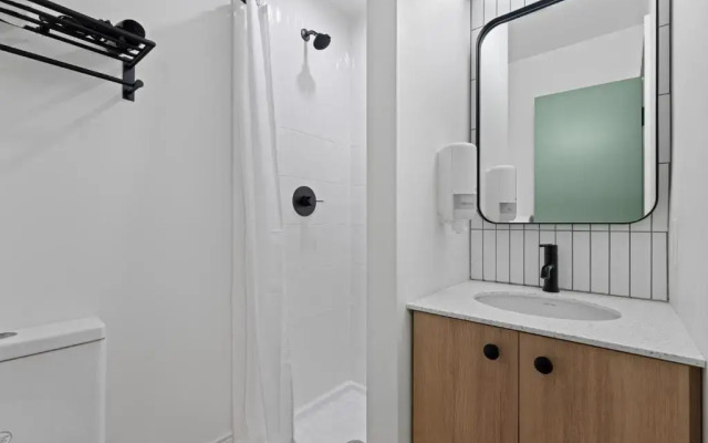 HI Hostelling International Hostel - Halifax