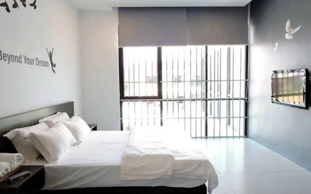 The Six Residences at JB Sentosa