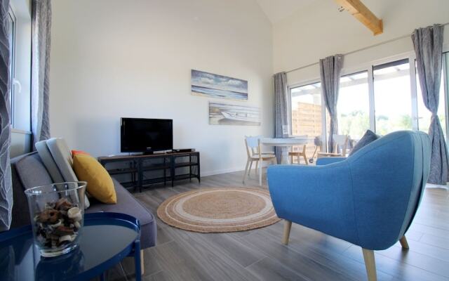 Semi-detached Villa With Pool In Rural Setting