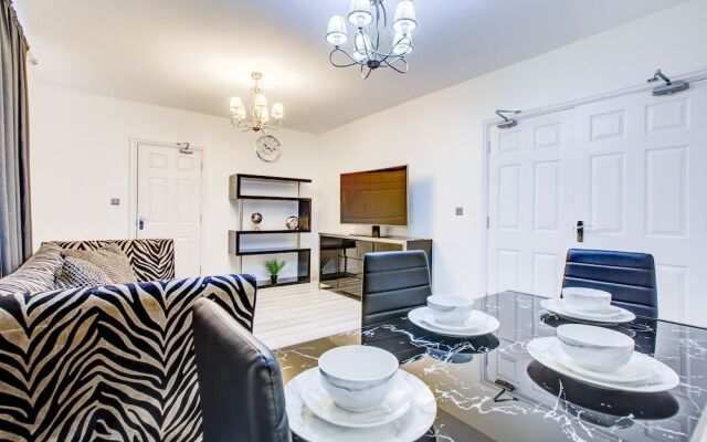 6 - 7 Beds-sleeps 12-elizabeth Line-free Parking