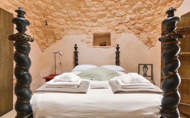 Trulli di Monte Reale