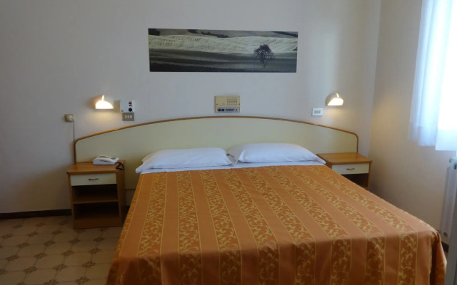 Hotel Saturno