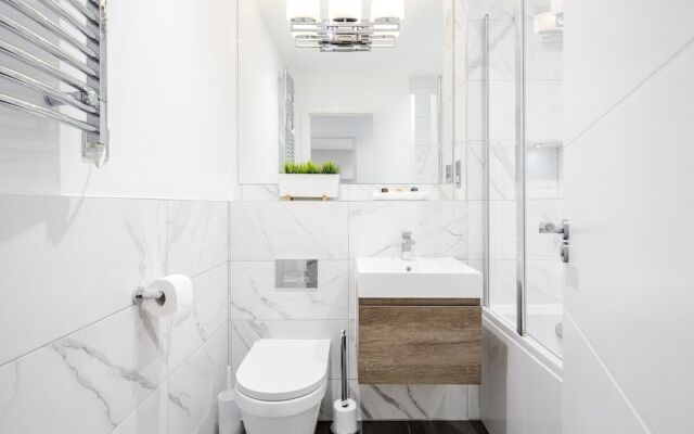 Roomspace Apartments -The Legacy