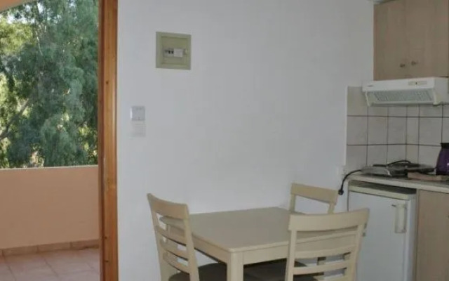 Flisvos Rooms