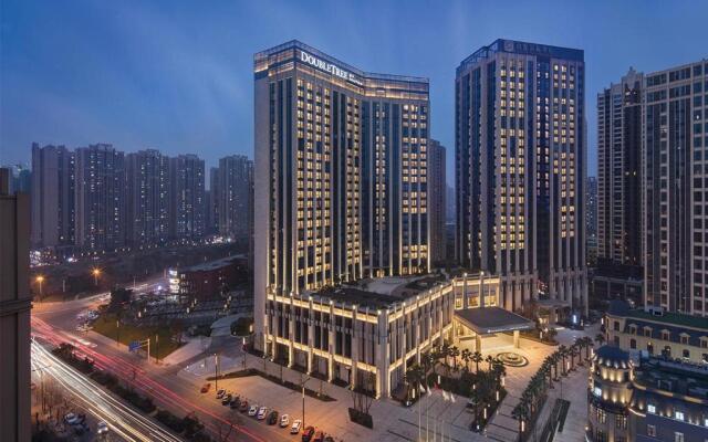 DoubleTree by Hilton Hotel Chengdu - Longquanyi