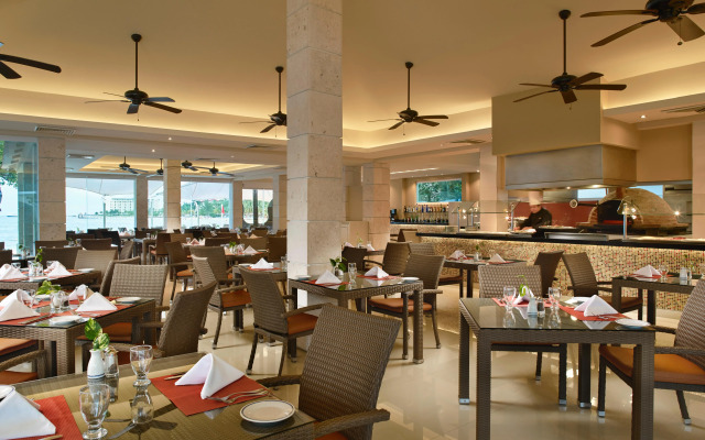 Occidental Costa Cancún All Inclusive