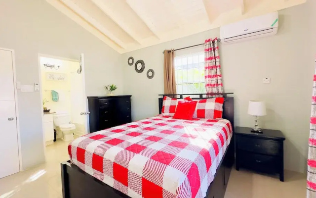 Jhadano Villa 3BR Pool Shuttle 3 Mins to Beach