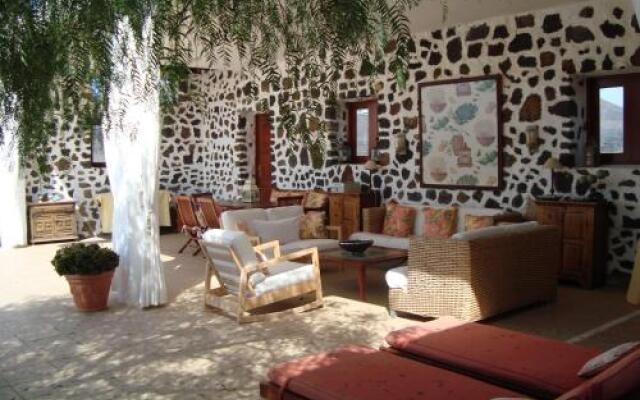 Ac Villas Macher