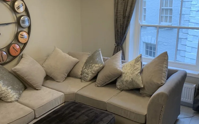 Impeccable 1-bed Apartment in the Heart of Hexham