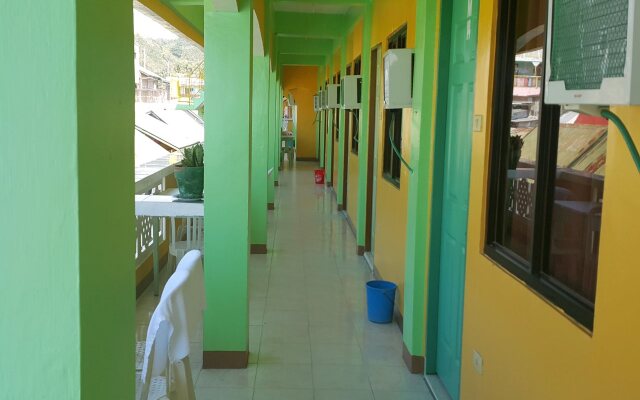 White Beach Hotel Puerto Galera powered by Cocotel