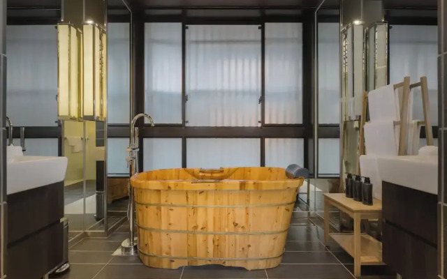 Hinode Hills Niseko Village